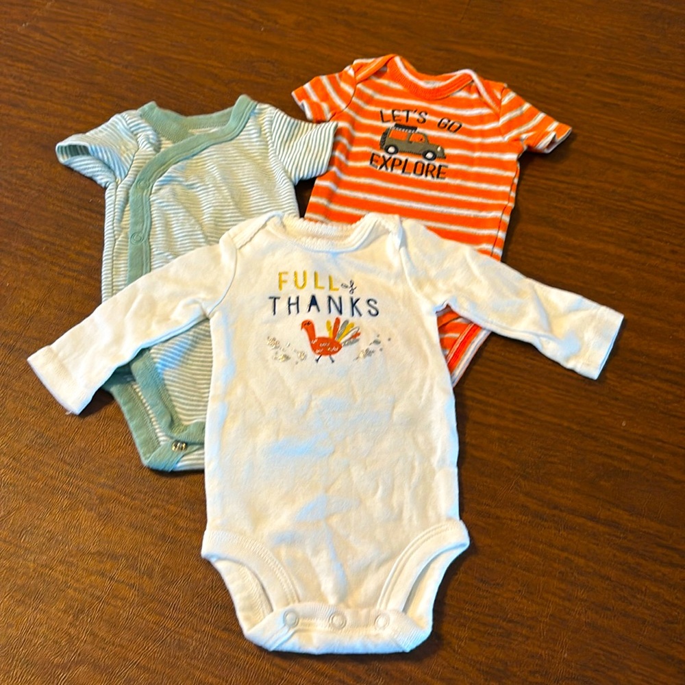 Newborn one piece bodysuit bundle of 3